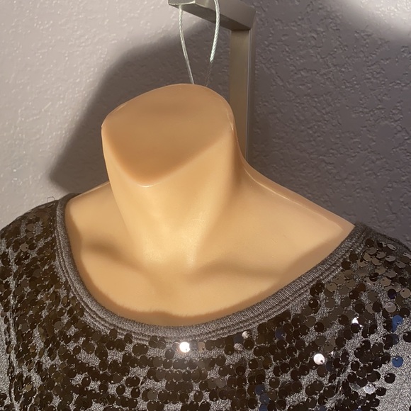 AERIE - grey short slv sweater w black sequins around the neck & shoulders - M - Picture 7 of 16